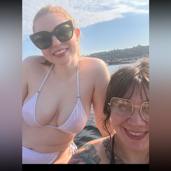 Good American iridescent bikini - Picture 2 of 5